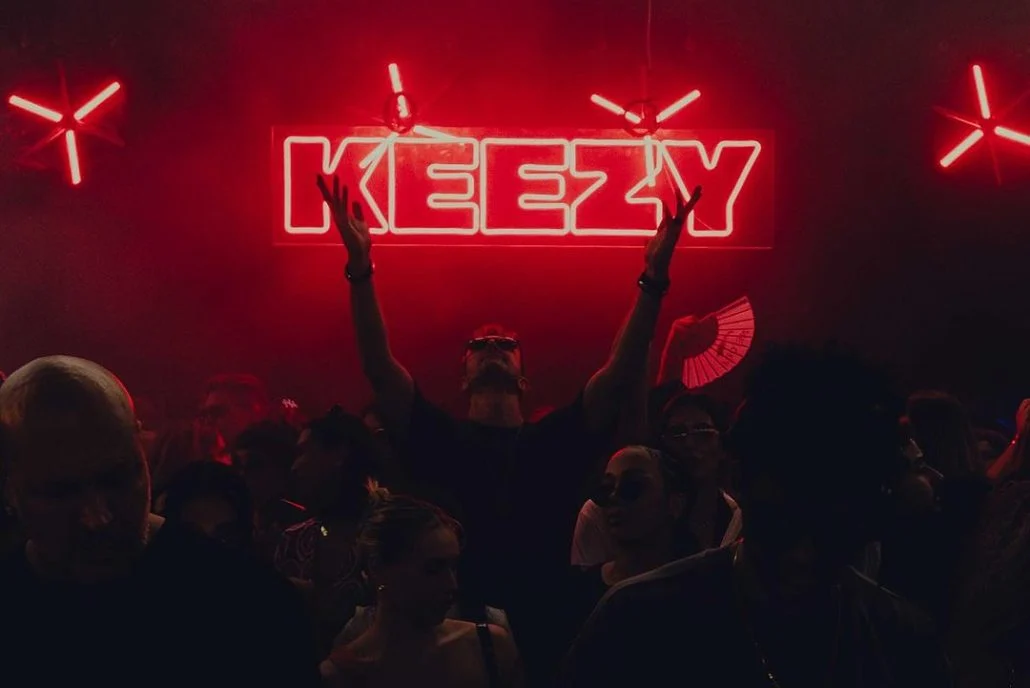 Kiesgrube im Weinzelt