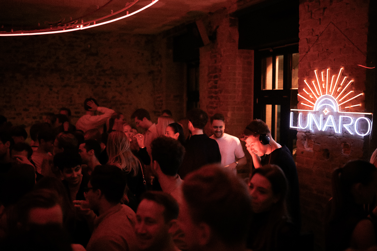 LUNARO @ Weinzelt